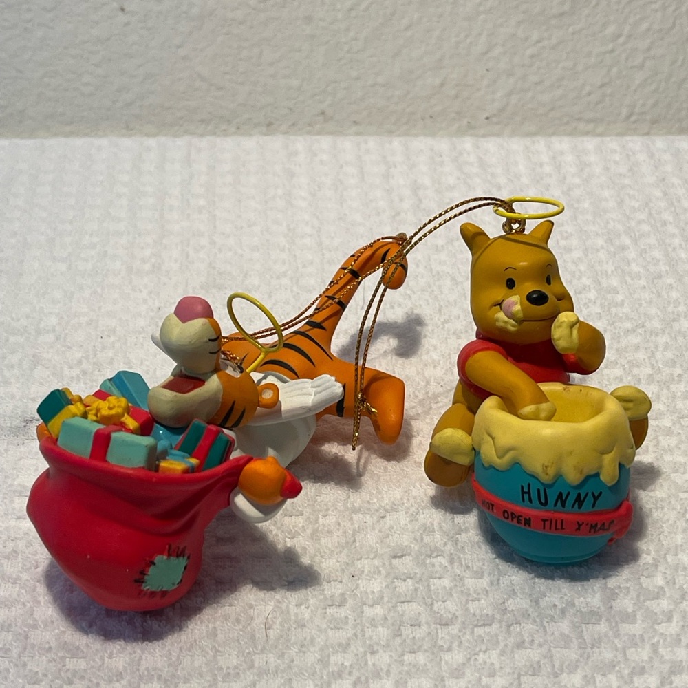 Vintage Disney Winnie the Pooh and Tigger